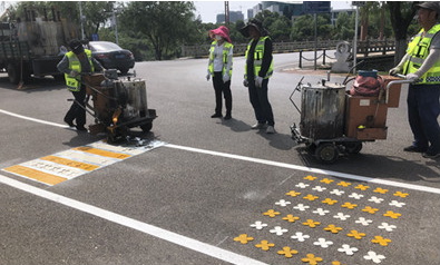 人民广场步道划线_副本